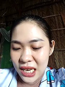 Snapshot of Lin-kute98 chatting on May 2, 2026, 12:48 am Lin-kute98 online show from May 2, 2026, 12:48 am