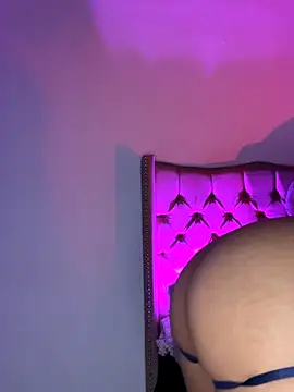 KarolRojas 22 online show from December 4, 2025, 12:31 am