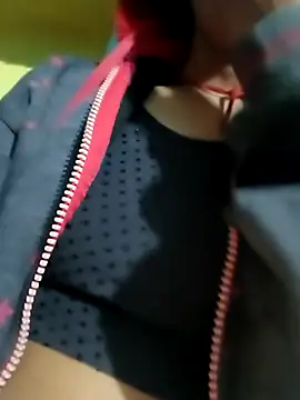 Snapshot of Singal_bosy_ki_jaan chatting on December 1, 2025, 10:59 pm Singal bosy ki jaan online show from December 1, 2025, 10:59 pm