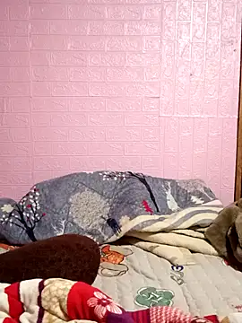 Snapshot of Lily-ross22 chatting on December 1, 2025, 11:21 pm Lily-ross22 online show from December 1, 2025, 11:21 pm