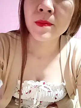 Lily-ross22 online show from December 18, 2025, 5:08 pm