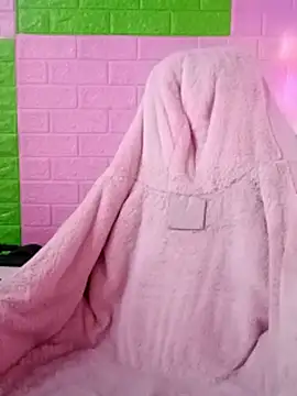 Lily-ross22 online show from March 7, 2026, 6:32 am