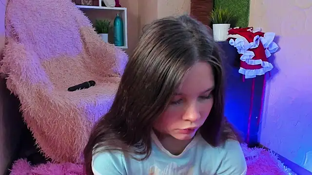 Snapshot of amelialy chatting on November 28, 2025, 7:44 am amelialy online show from November 28, 2025, 7:44 am