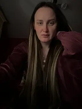 TomilaSi online show from March 18, 2026, 8:01 pm