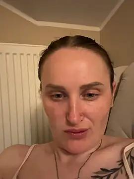 Snapshot of TomilaSi chatting on June 28, 2026, 8:04 pm TomilaSi online show from June 28, 2026, 8:04 pm