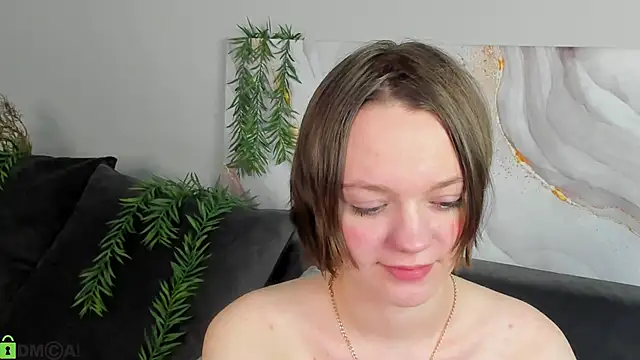 Olivia Riesz online show from April 21, 2026, 1:07 am