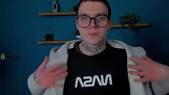 drew soft  online show from December 18, 2025, 7:53 pm