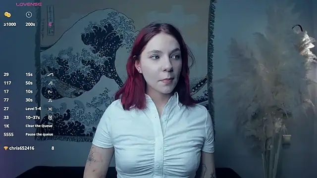 Snapshot of Solarspark chatting on December 15, 2025, 7:12 am Solarspark online show from December 15, 2025, 7:12 am