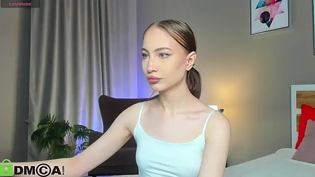 Snapshot of lally_cute chatting on December 5, 2025, 11:19 am lally cute online show from December 5, 2025, 11:19 am