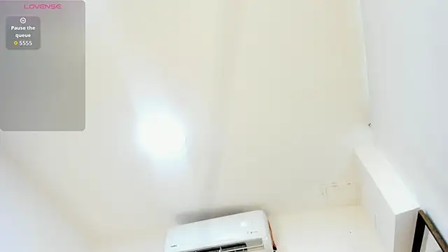 Snapshot of IsisBrown_ chatting on December 13, 2025, 9:09 pm IsisBrown online show from December 13, 2025, 9:09 pm