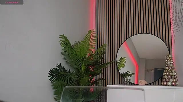 Snapshot of Jessy_Cruz_ chatting on December 16, 2025, 5:56 am Jessy Cruz online show from December 16, 2025, 5:56 am