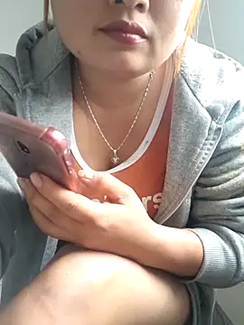 mai-mai-97 online show from March 9, 2026, 8:29 am