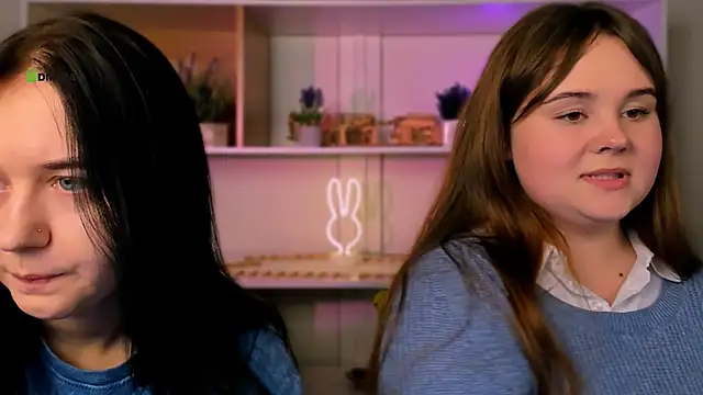 candy flossie1 online show from December 21, 2025, 7:32 pm