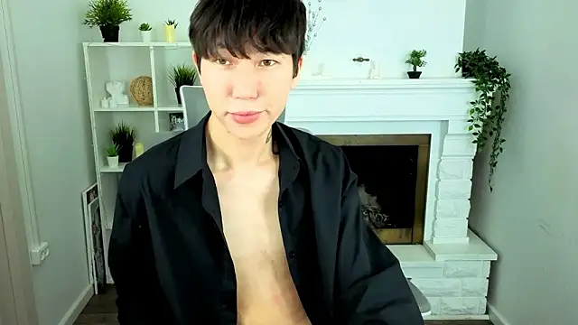 YugoAsian online show from February 4, 2026, 12:22 pm