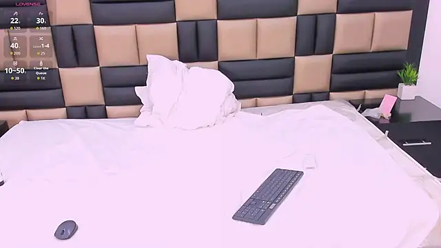 Snapshot of JessicaBosch chatting on December 13, 2025, 7:53 pm JessicaBosch online show from December 13, 2025, 7:53 pm