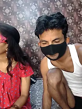 Sexy komal02 online show from April 1, 2026, 6:14 am