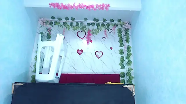 Snapshot of angelamanjarrezcm chatting on December 15, 2025, 4:22 pm angelamanjarrezcm online show from December 15, 2025, 4:22 pm