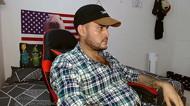 Snapshot of holegape chatting on December 5, 2025, 3:37 am holegape online show from December 5, 2025, 3:37 am