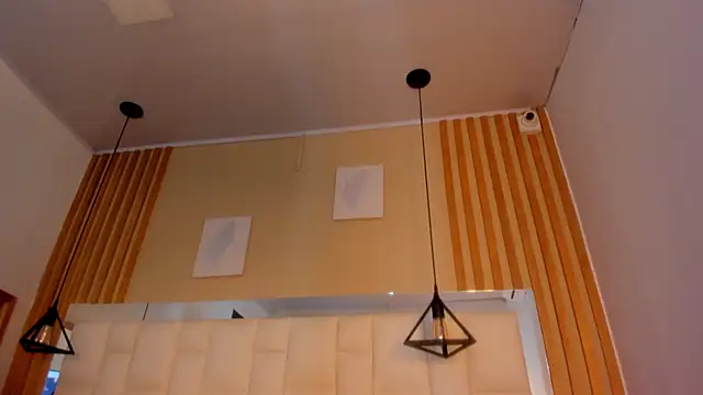 vanessa  garcia online show from December 3, 2025, 12:47 pm