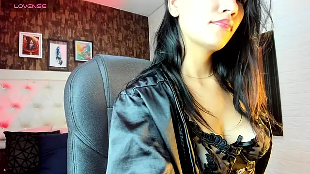 Snapshot of katty__collins chatting on December 14, 2025, 10:25 pm katty collins online show from December 14, 2025, 10:25 pm