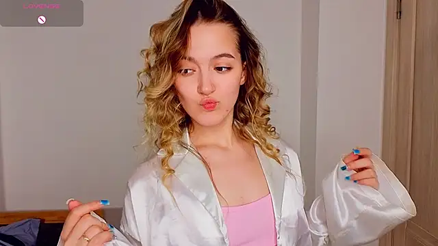 MarySparkl online show from December 21, 2025, 8:16 pm