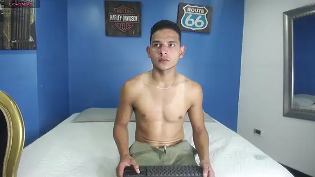 Snapshot of Angel_Dusstt_ chatting on December 16, 2025, 12:54 pm Angel Dusstt online show from December 16, 2025, 12:54 pm