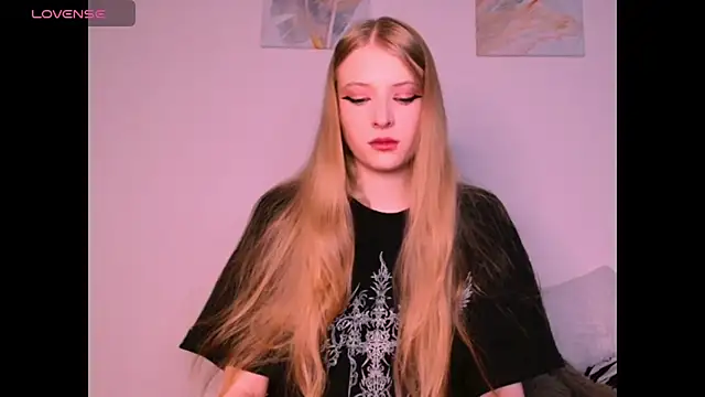  Milana Sparkl75  online show from January 7, 2026, 11:12 am