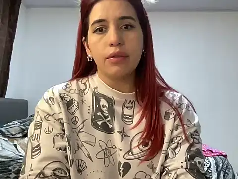 Snapshot of collibel02 chatting on December 16, 2025, 11:21 pm collibel02 online show from December 16, 2025, 11:21 pm