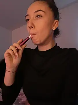 Snapshot of CristinaSw chatting on December 16, 2025, 2:22 pm CristinaSw online show from December 16, 2025, 2:22 pm