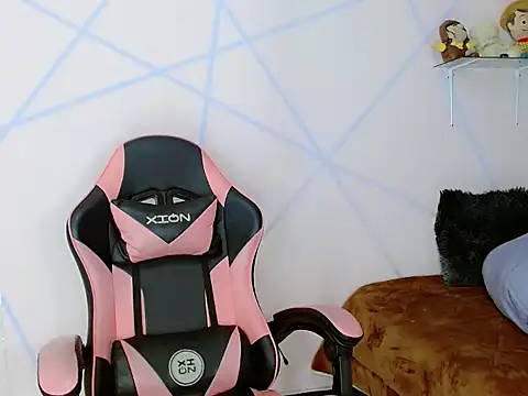 Snapshot of Natasha__Hot_ chatting on December 4, 2025, 9:40 am Natasha Hot online show from December 4, 2025, 9:40 am