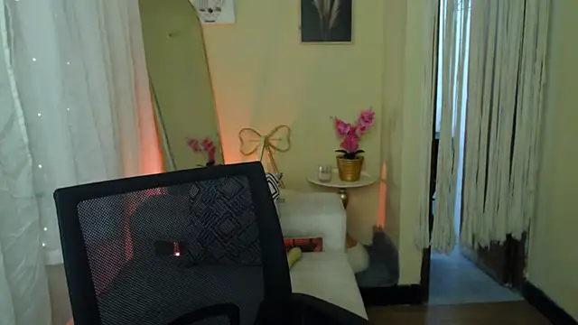 Aunty milf online show from July 14, 2026, 6:57 pm