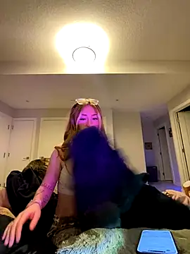 Snapshot of SienaLowel chatting on November 25, 2025, 2:11 am SienaLowel online show from November 25, 2025, 2:11 am