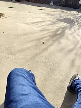 Adandan01 online show from November 30, 2025, 3:43 am