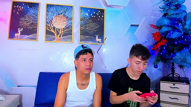 Snapshot of Lester_james2 chatting on December 4, 2025, 10:29 pm Lester james2 online show from December 4, 2025, 10:29 pm