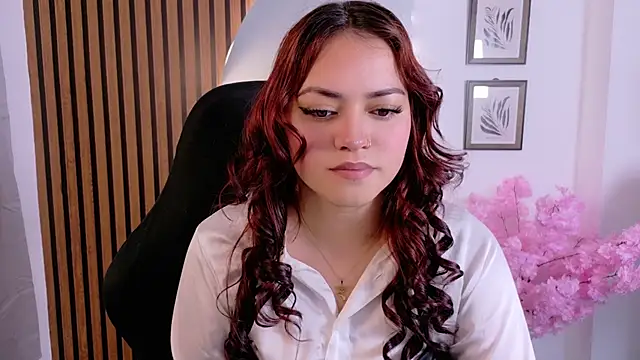 melany- - online show from December 15, 2025, 12:15 am