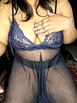 Curvy Pooja online show from March 26, 2026, 4:12 pm