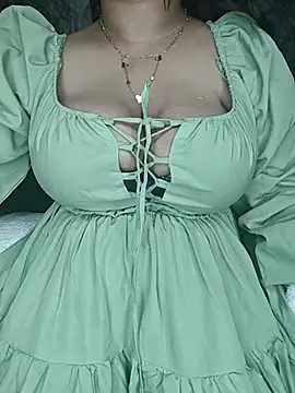 Snapshot of Curvy_Pooja chatting on July 4, 2026, 6:36 pm Curvy Pooja online show from July 4, 2026, 6:36 pm