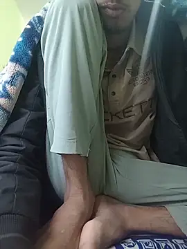 Snapshot of handsome_boy07 chatting on December 3, 2025, 4:20 am handsome boy07 online show from December 3, 2025, 4:20 am