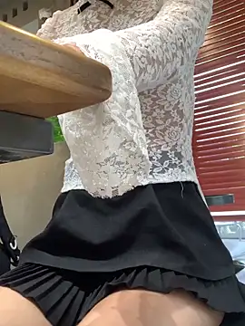 Snapshot of Ami_99 chatting on March 27, 2026, 1:44 am Ami 99 online show from March 27, 2026, 1:44 am