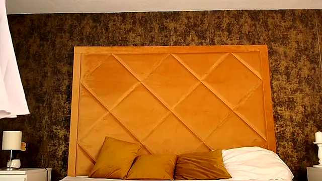 Snapshot of TinyBlair chatting on December 14, 2025, 4:12 pm TinyBlair online show from December 14, 2025, 4:12 pm