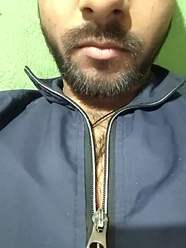 Snapshot of bigdick2299 chatting on January 18, 2026, 2:10 pm bigdick2299 online show from January 18, 2026, 2:10 pm