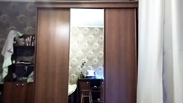 Snapshot of ArianeRandy chatting on December 14, 2025, 9:03 am ArianeRandy online show from December 14, 2025, 9:03 am