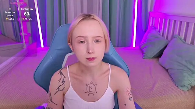 Snapshot of _Babyface_ chatting on December 4, 2025, 1:20 pm Babyface online show from December 4, 2025, 1:20 pm