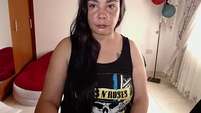 Snapshot of vivian-milf chatting on November 25, 2025, 1:55 pm vivian-milf online show from November 25, 2025, 1:55 pm