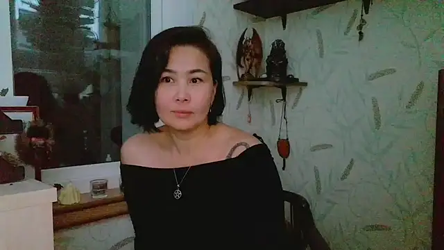 Snapshot of Nettie_Allie chatting on November 29, 2025, 1:03 pm Nettie Allie online show from November 29, 2025, 1:03 pm