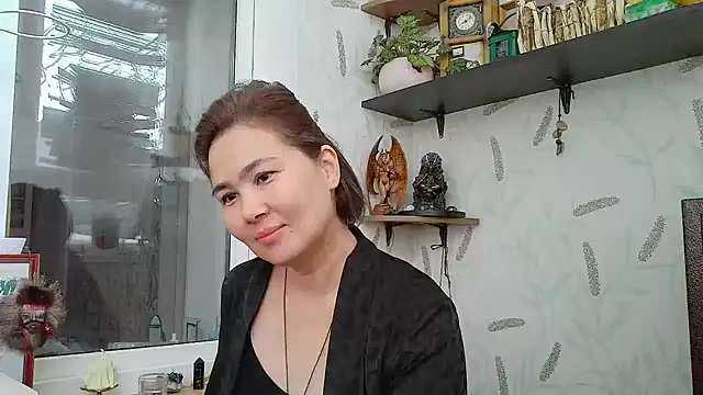 Snapshot of Nettie_Allie chatting on December 3, 2025, 10:02 am Nettie Allie online show from December 3, 2025, 10:02 am