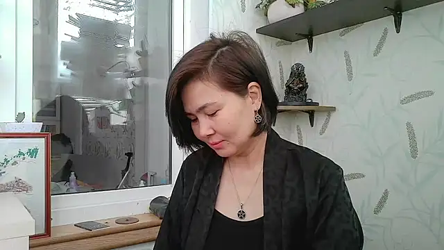 Snapshot of Nettie_Allie chatting on December 16, 2025, 8:52 am Nettie Allie online show from December 16, 2025, 8:52 am