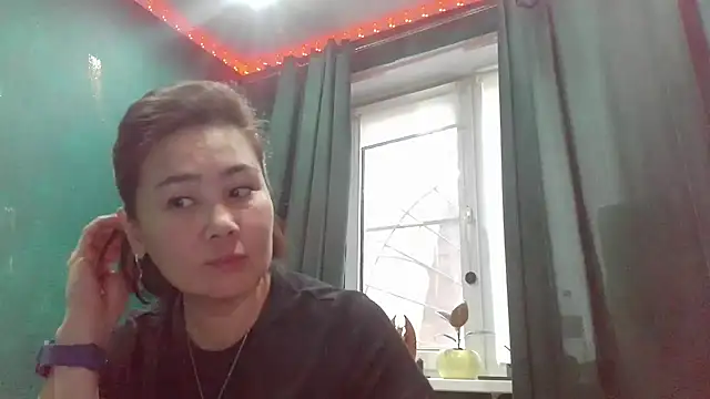 Nettie Allie online show from December 22, 2025, 10:56 am