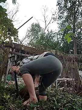 Horny hippie online show from November 15, 2025, 10:04 pm