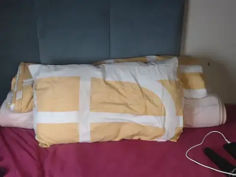 Snapshot of Chocolatebae86 chatting on December 3, 2025, 7:56 pm Chocolatebae86 online show from December 3, 2025, 7:56 pm